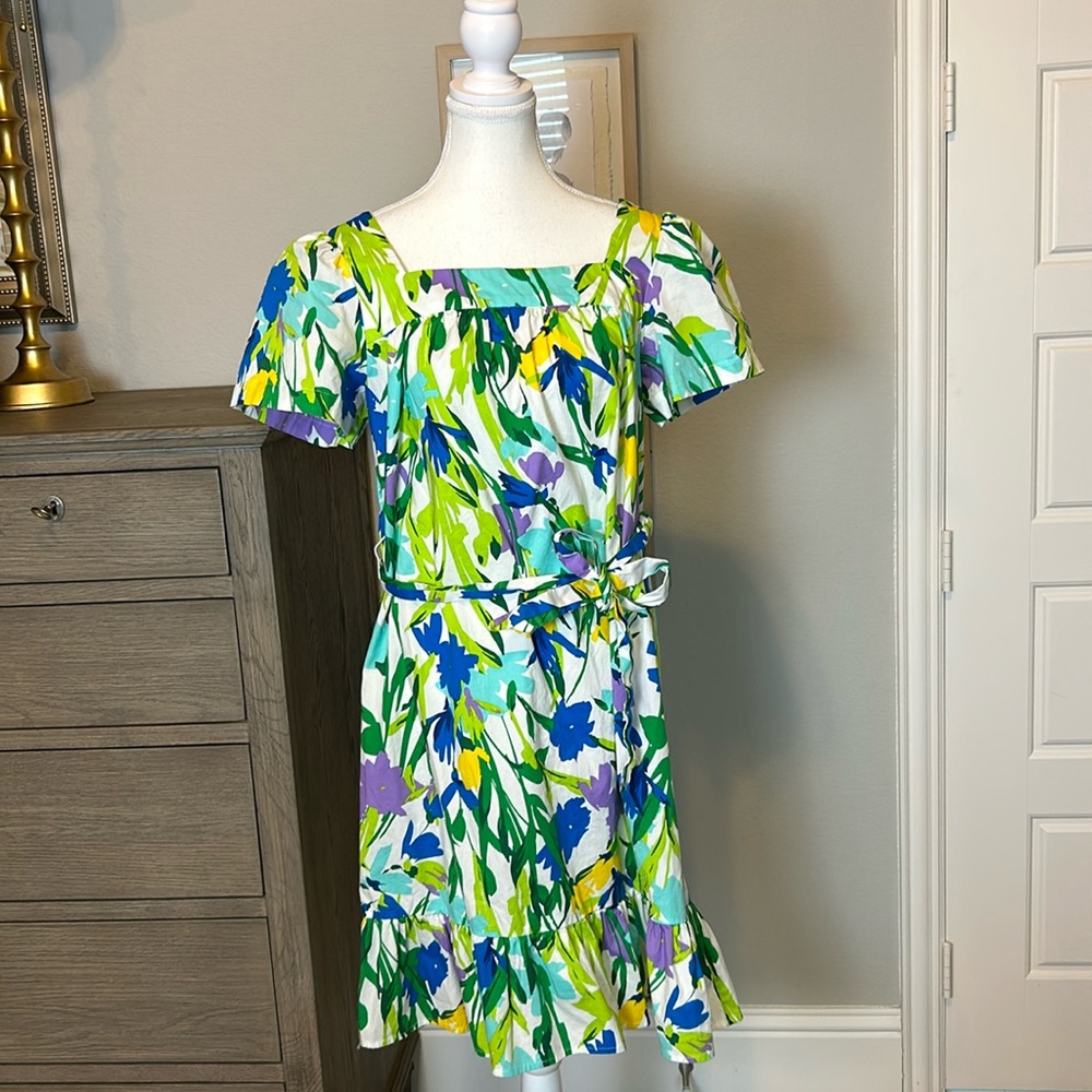 Maggy London | Soft White Floral Short Puff Sleeve A-Line Pockets | 10